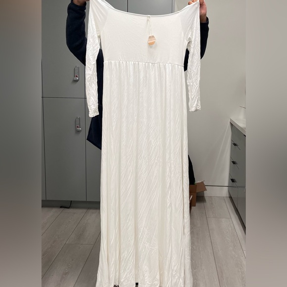 PinkBlush Ivory Solid Off Shoulder Maternity
Maxi Dress - Picture 2 of 2